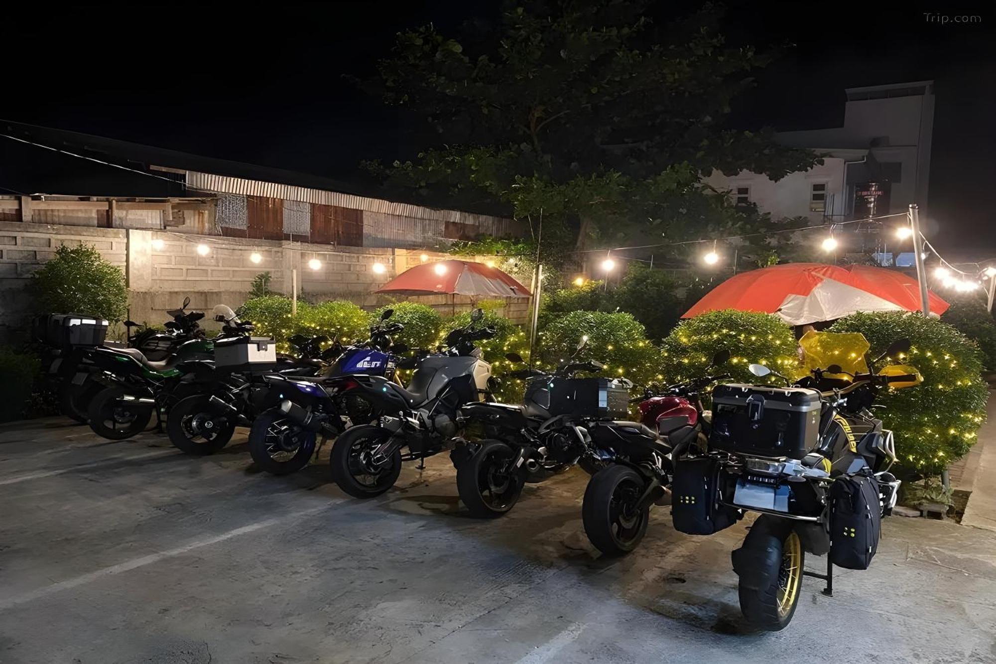 เบลโทเวอร์ ซีเชลิ สวีท Hotel วีกัน ภายนอก รูปภาพ