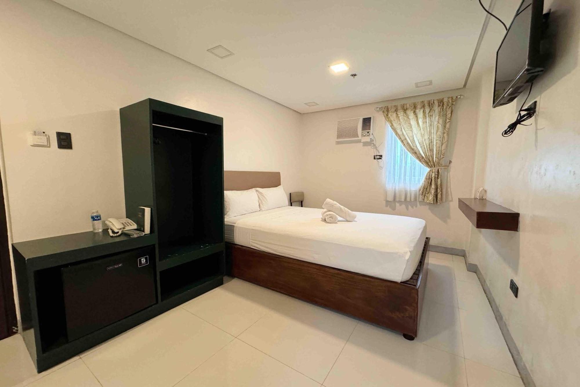 เบลโทเวอร์ ซีเชลิ สวีท Hotel วีกัน ภายนอก รูปภาพ