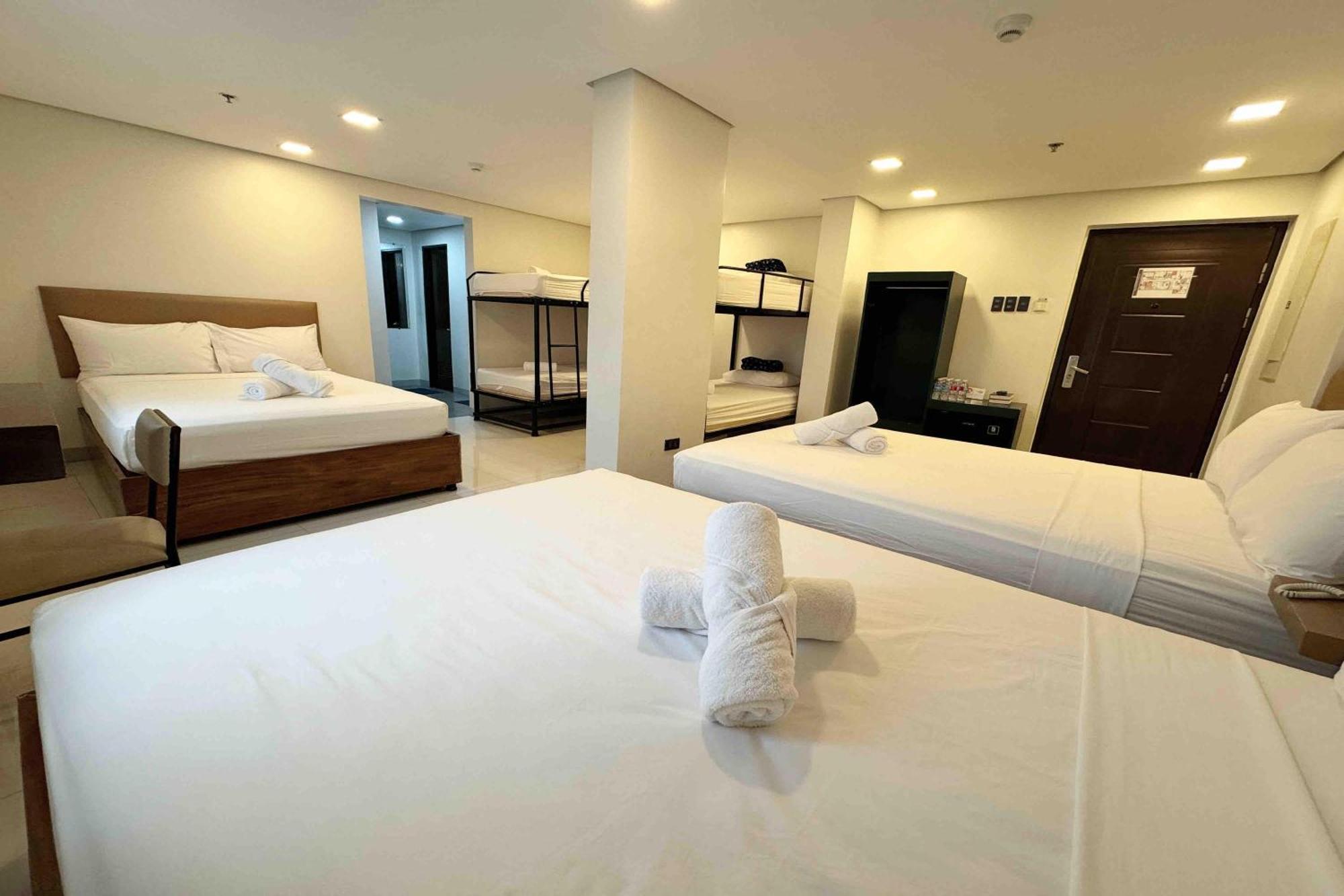เบลโทเวอร์ ซีเชลิ สวีท Hotel วีกัน ภายนอก รูปภาพ