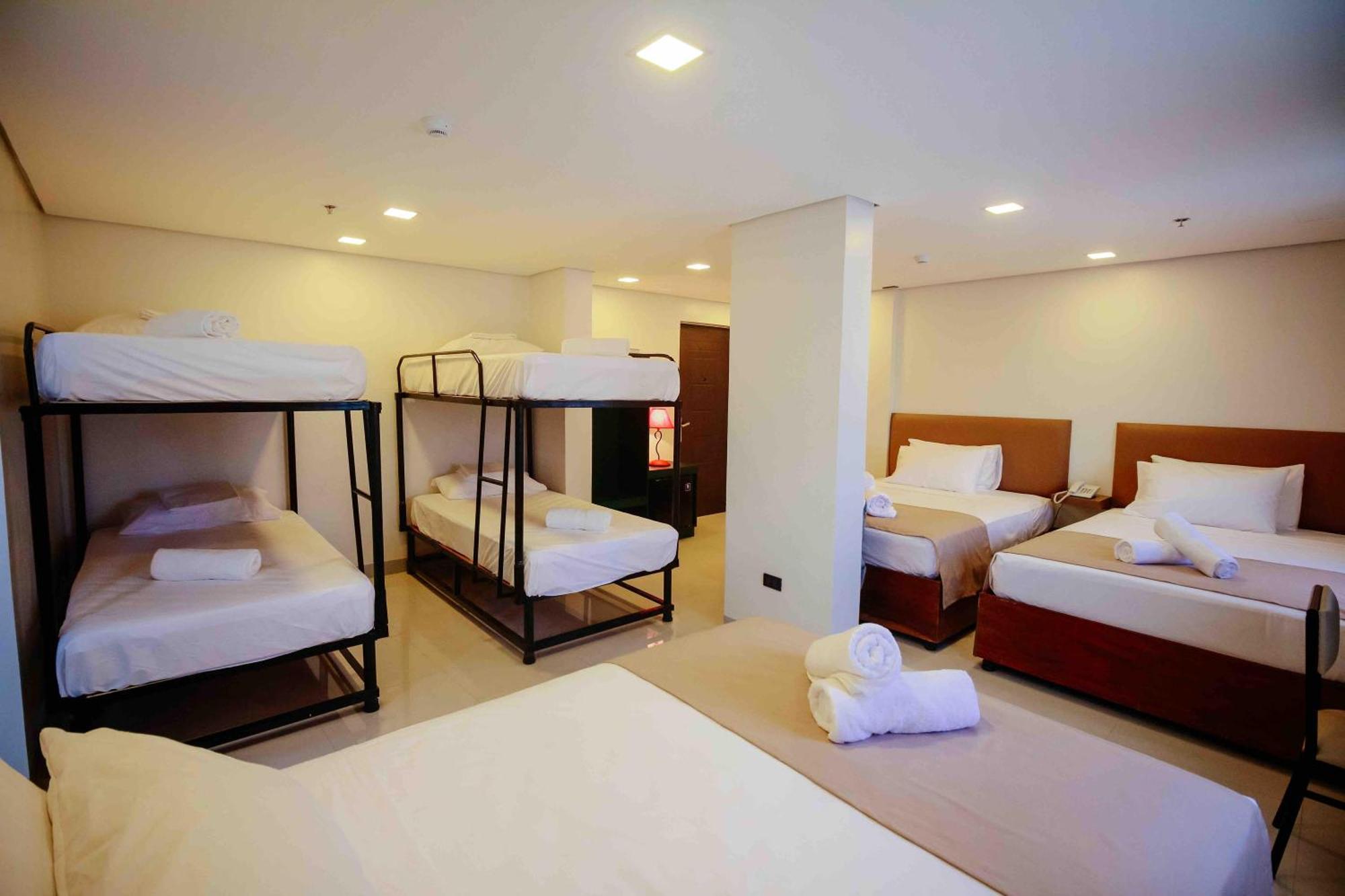 เบลโทเวอร์ ซีเชลิ สวีท Hotel วีกัน ภายนอก รูปภาพ